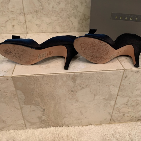 Kenneth Cole Reaction Black Heels Size 7.5 womens - Picture 4 of 6